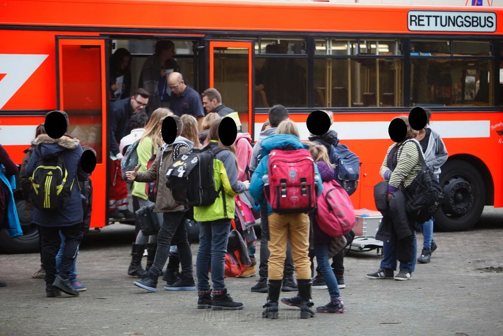 Reizgas gesprueht Schule Koeln Chorweiler Merienstr P48.JPG